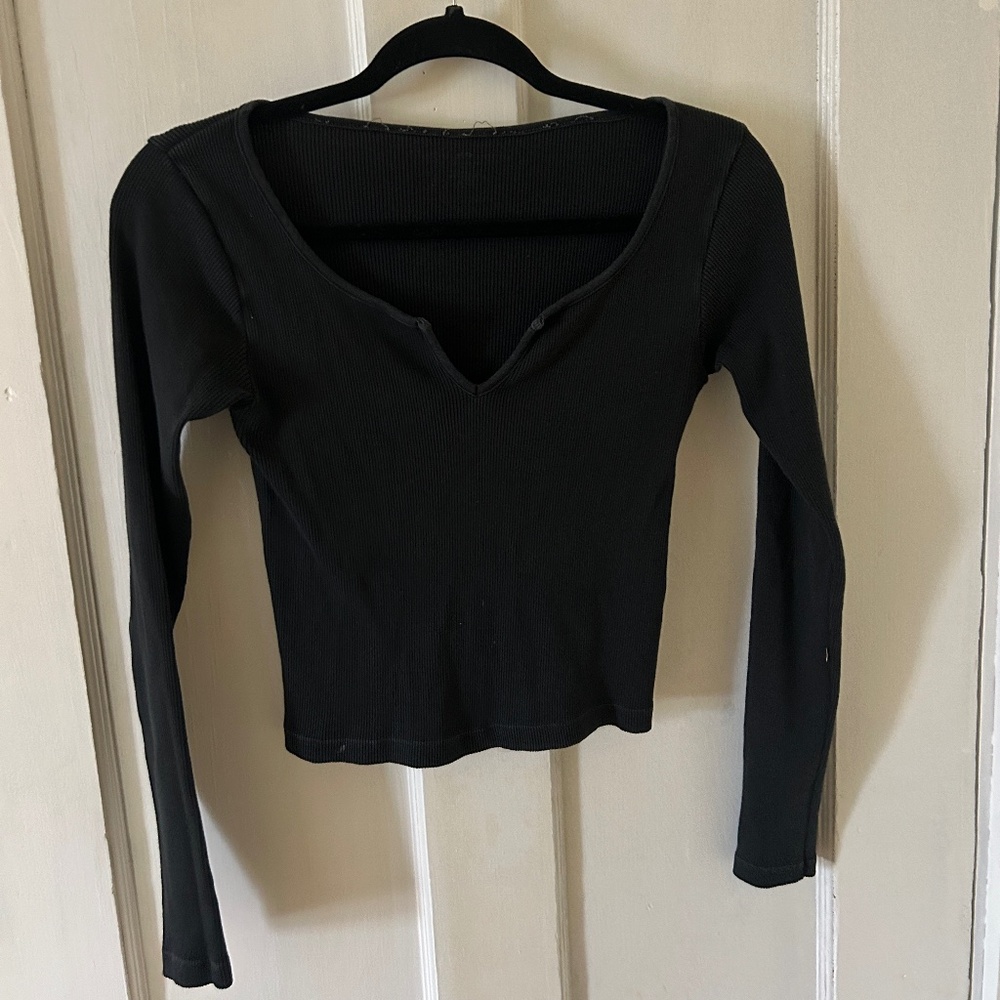 Black Brandy Melville Long Sleeve Cropped Top